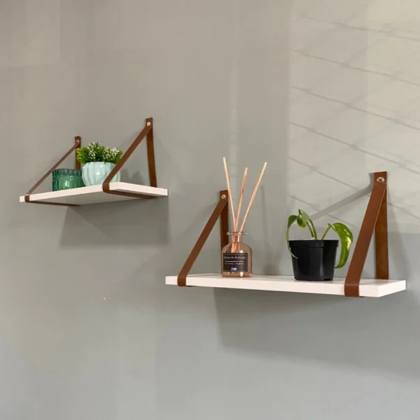 Kit 2 Prateleiras Alça Couro Ecológico cor marron Mdf Branco 45x15